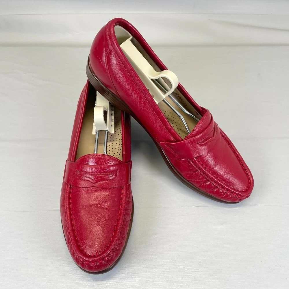 SAS Wink Penny Loafers Womens Size 7 S Red Leather Slip On Tripad Comfort Shoes